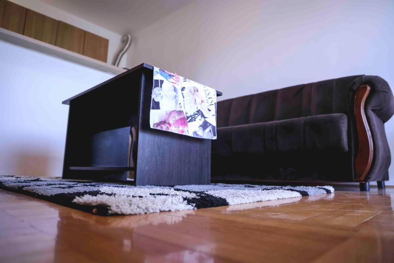 Lucasa Daire Subotica Dış mekan fotoğraf