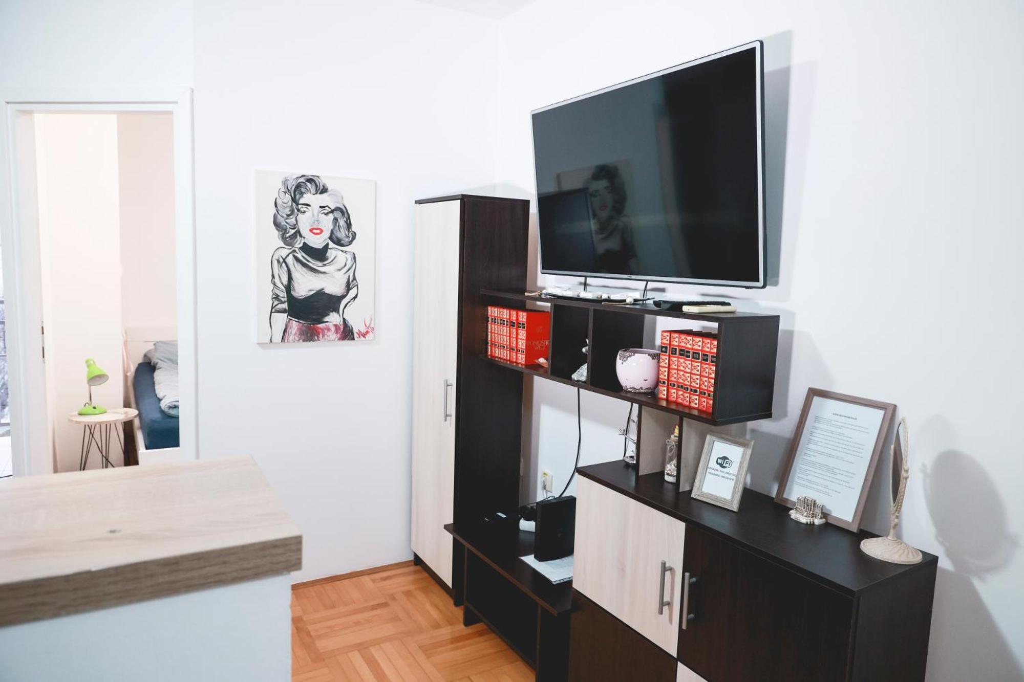 Lucasa Daire Subotica Dış mekan fotoğraf